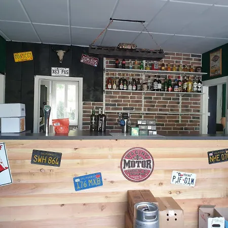Sas Road Runner Cafe Bed & Breakfast